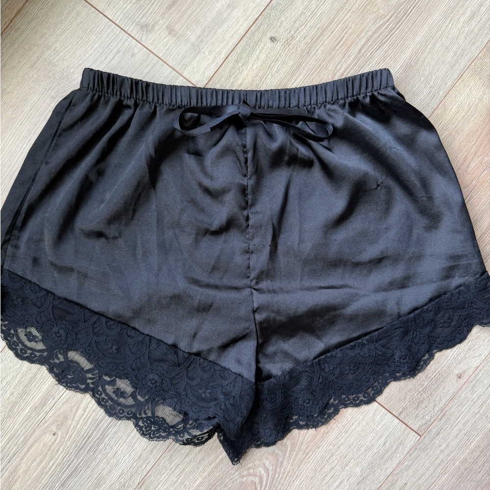 Black Lace-Trim Satin Shorts size S